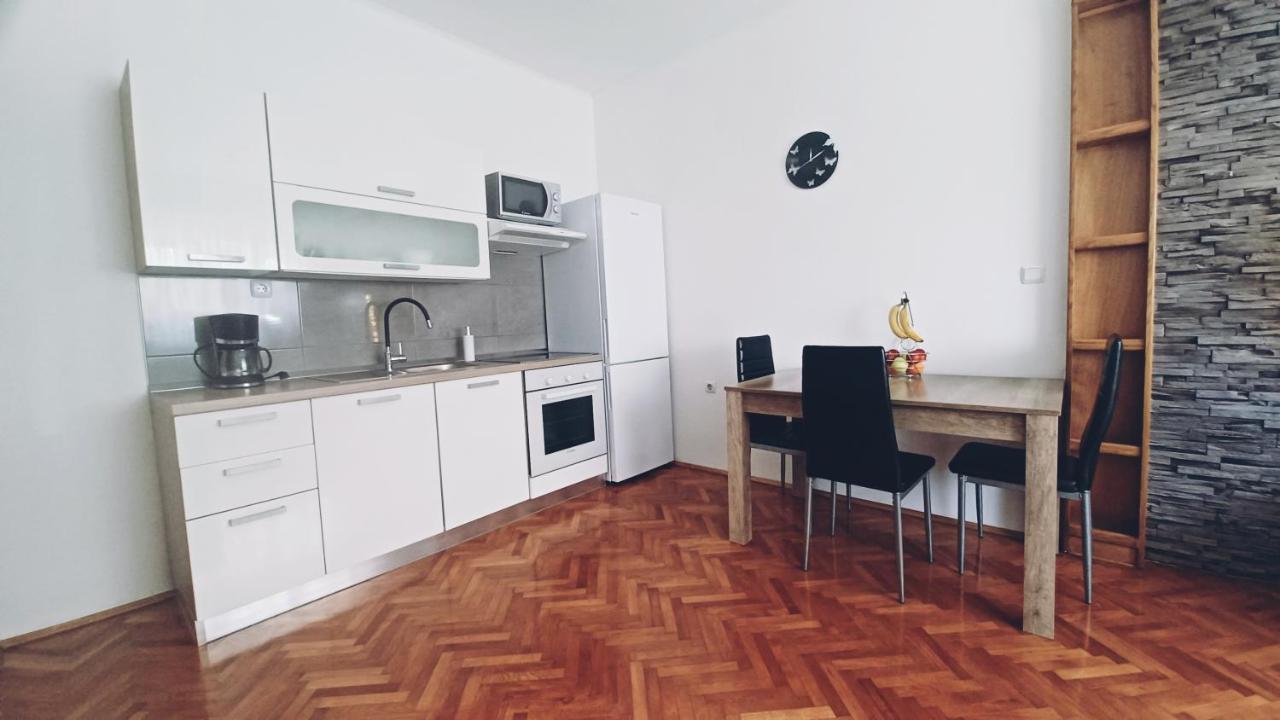 Apartman Dora Apartamento Pula Exterior foto