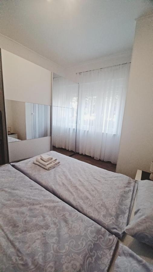 Apartman Dora Apartamento Pula Exterior foto